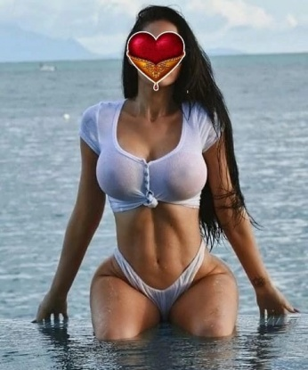 Камилла, 28